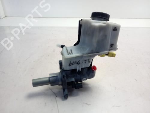master-brake-vw-golf-vii-5g1-bq1-be1-be2-20-tdi-2012-2013-2014-2015-2016-2017-2018-2019-2020-2021-16943107 main image