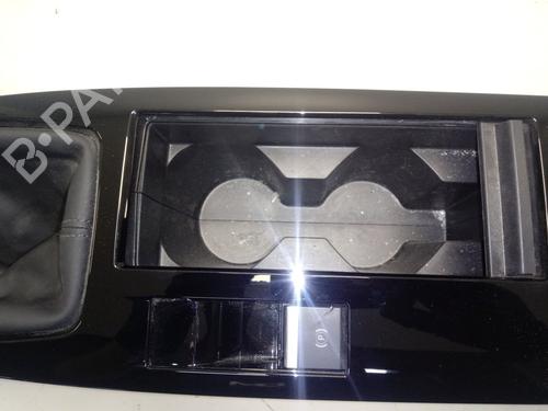 Armrest / Center console CITROËN C4 III (BA_, BB_, BC_)  | BP16886470I20 