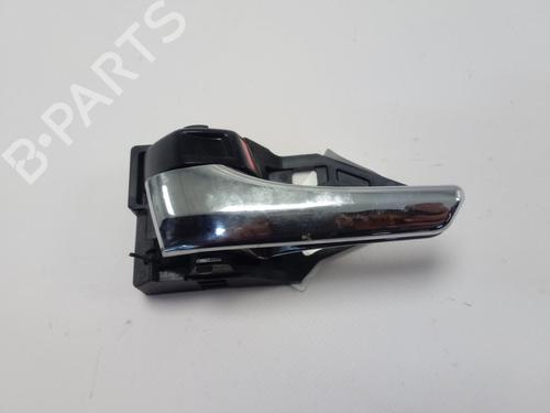 Used Front left interior door handle TOYOTA HILUX VIII Pickup (_N1_) [2015-2025]  22557778