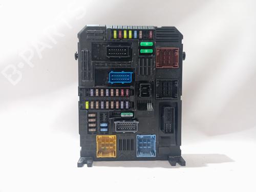 Caixa de fusíveis Caixa de fusíveis 37175558 37175558