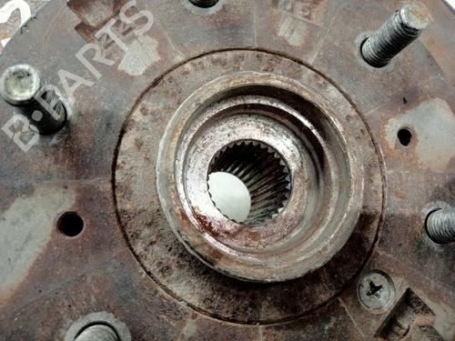 Left front steering knuckle MITSUBISHI PAJERO III (V7_W, V6_W) 3.2 Di-D (V68W) | BP12673947M25 