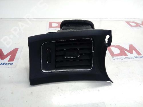 Used Air vent NISSAN PULSAR Hatchback (C13) [2014-2025]  16955127