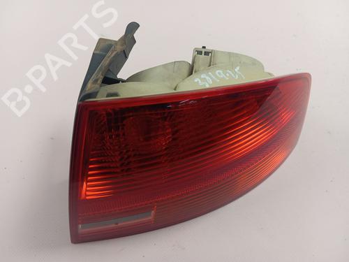 Used Right taillight AUDI A4 B7 (8EC) 2.0 TDI 16V (140 hp) 27166335