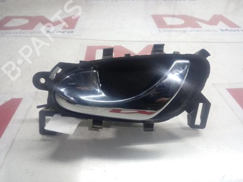 Used Front left interior door handle NISSAN QASHQAI II SUV (J11, J11_) [2013-2025]  12842712
