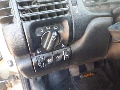 Used Headlight switch OPEL VECTRA B (J96) [1995-2004]  30370120