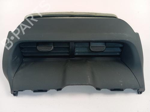 Used Air vent TOYOTA YARIS CROSS (MXP_) [2020-2025]  27588318