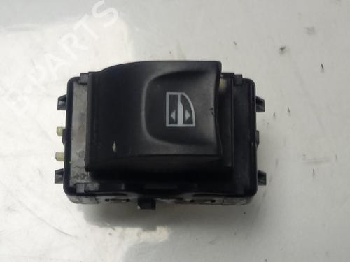Used Right front window switch RENAULT CLIO IV (BH_) [2012-2021]  30373032