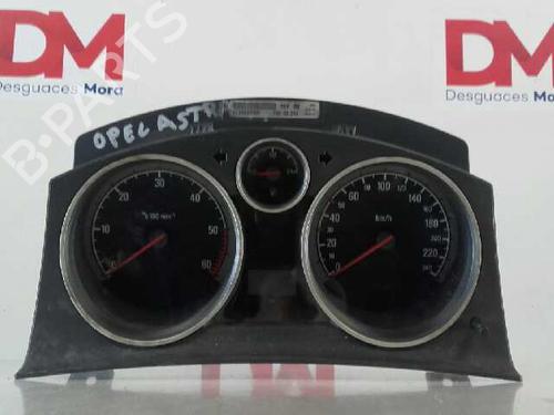 Used Instrument cluster OPEL ASTRA H (A04) [2004-2014]  16697458