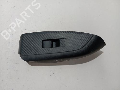 Używane Przełącznik szyby tylnej lewej MAZDA CX-3 (DK) [2015-2025]  30571374