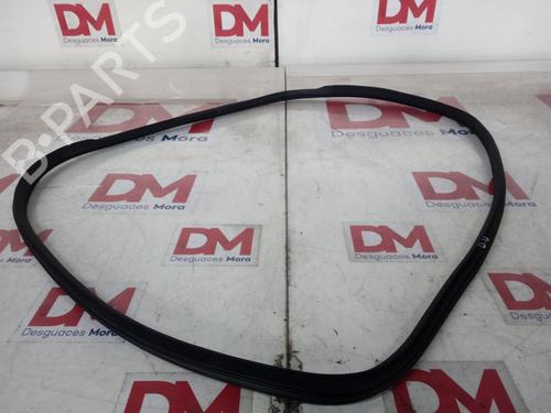 Used Rubber door seal MERCEDES-BENZ C-CLASS (W205) C 250 BlueTEC / d (205.008, 205.006) (204 hp) 14132499