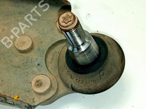 Querlenker rechts vorne RENAULT MEGANE III Hatchback (BZ0/1_, B3_)  | BP12842125M13 