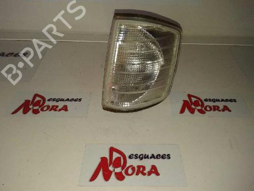 Used Left front indicator MERCEDES-BENZ 190 (W201) [1982-1993]  18150930