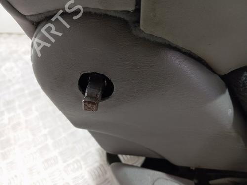 Left front seat NISSAN PRIMASTAR Bus (X83) | BP30914389C15