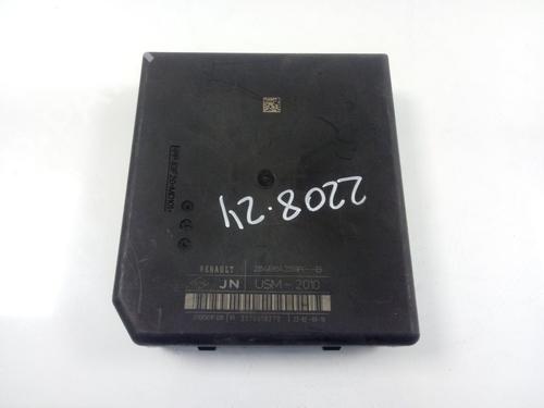 Used Fuse box RENAULT ZOE (BFM_) ZOE (72 hp) 17972226