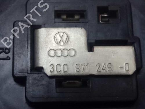 Fuse box VW PASSAT B6 (3C2) 2.0 TDI | BP13453488E1 