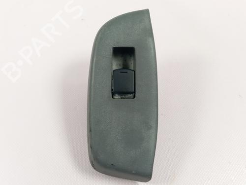 Used Right front window switch NISSAN NV200 Van [2010-2026]  32296285