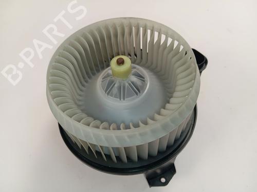 Used Heater blower motor Heater blower motor LAND ROVER RANGE ROVER VELAR (L560) 3.0 D300 SDV6 4x4 (300 hp) 40105263 40105263