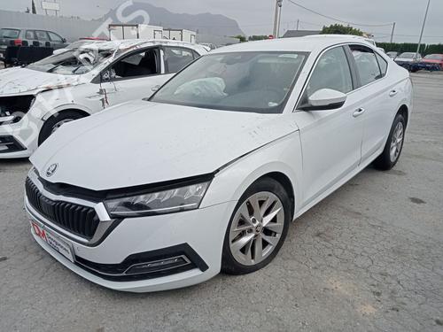 Brugte SKODA OCTAVIA IV (NX3, NN3, PV3) 2.0 TDi 4770355