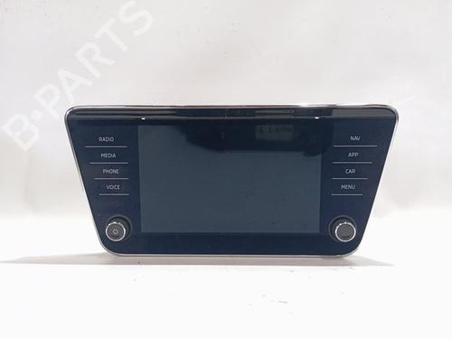 Used Display monitor SKODA SUPERB III (3V3) 2.0 TDI (150 hp) 30699666