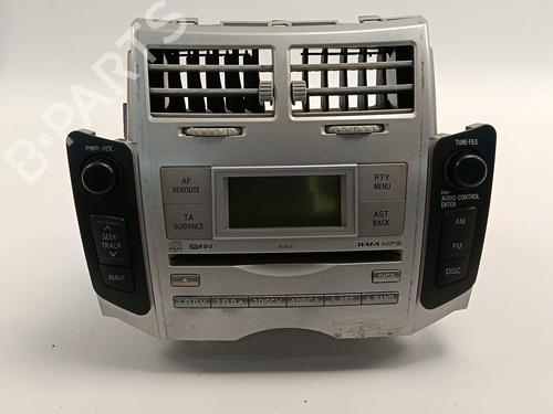 radio-toyota-yaris-_p9_-2005-2006-2007-2008-2009-2010-2011-2012-2013-2014-33017700 main image