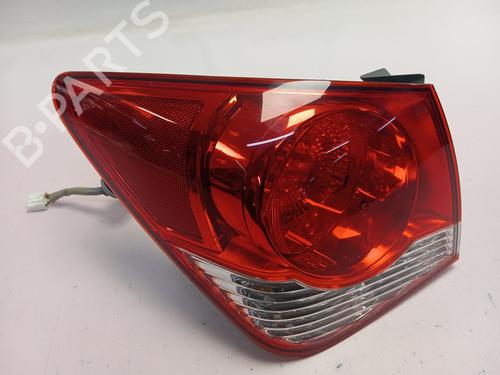 Used Left taillight CHEVROLET CRUZE (J300) [2009-2026]  31323622