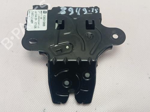 Used Tailgate lock OPEL INSIGNIA A (G09) [2008-2017]  31581150