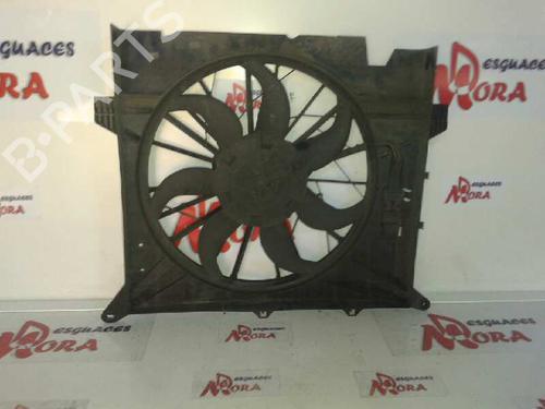 Used Radiator fan VOLVO XC90 I (275) 2.5 T AWD (209 hp) 30369836