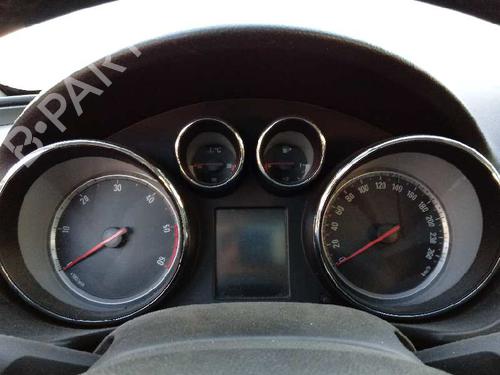 Used Instrument cluster OPEL INSIGNIA A Sports Tourer (G09) [2008-2017]  12652488