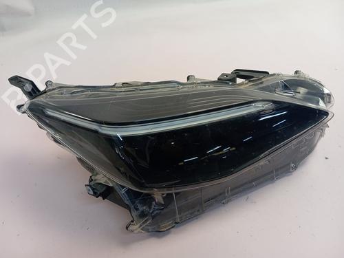 Used Right headlight TOYOTA YARIS CROSS (MXP_) [2020-2025]  27585473