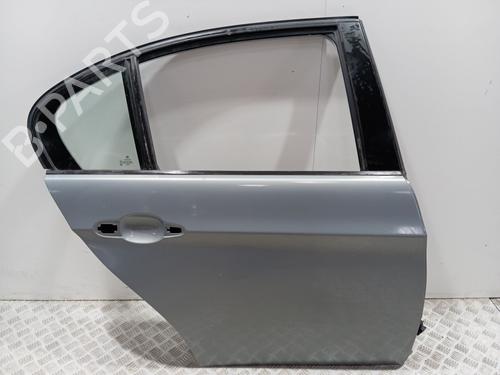 Dør højre bagtil Dør højre bagtil BMW 3 (E90) 320 i (150 hp) 32998686 32998686
