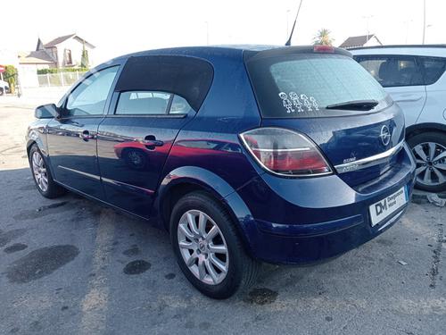 Rear bumper OPEL ASTRA H (A04)  | BP30566776C8 