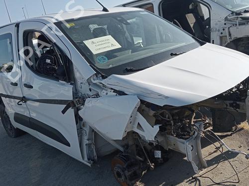 Portier links voor OPEL COMBO E Tour / Life (K9)  | BP30685103C2 