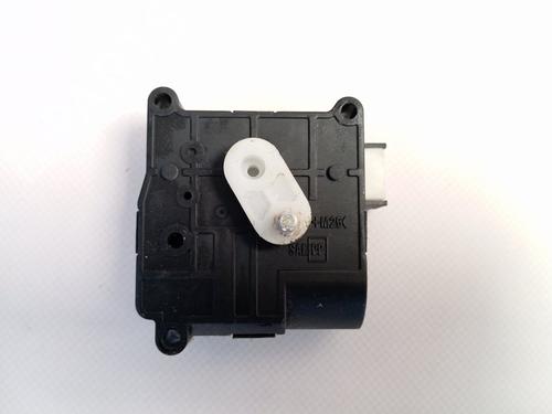 Fuel door actuator TOYOTA COROLLA Verso (ZER_, ZZE12_, R1_) 2.2 D-4D (AUR10_, AUR10R) | BP22713060E18 