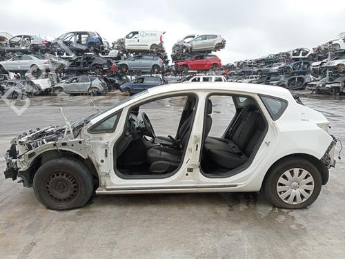 Left front door OPEL ASTRA J (P10)  | BP21052657C2 