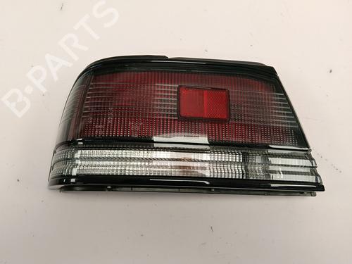 Piloto trasero izquierdo NISSAN MAXIMA III (J30) [1988-1995]  32135072