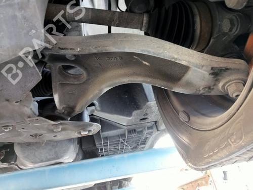 Used Left front suspension arm RENAULT MASTER II Bus (JD) [1997-2010]  16746249