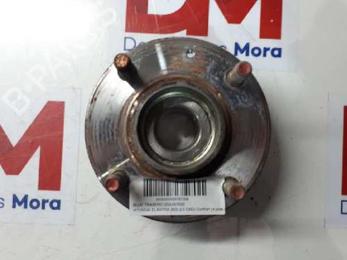 Used Left rear steering knuckle HYUNDAI ELANTRA III Saloon (XD) 2.0 CRDi (113 hp) 14130260