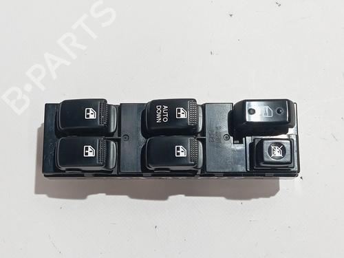 Used Left front window switch HYUNDAI TUCSON (JM) 2.0 CRDi (140 hp) 30375379
