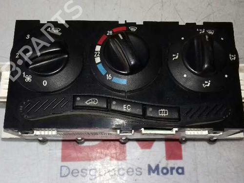 Used Climate control MERCEDES-BENZ A-CLASS (W168) A 140 (168.031, 168.131) (82 hp) 12650556