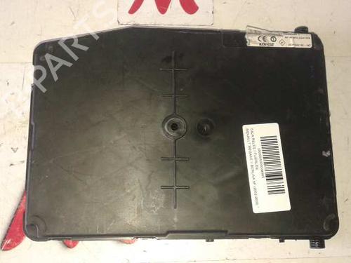 Used Fuse box RENAULT MEGANE II Estate (KM0/1_) [2003-2012]  13115323