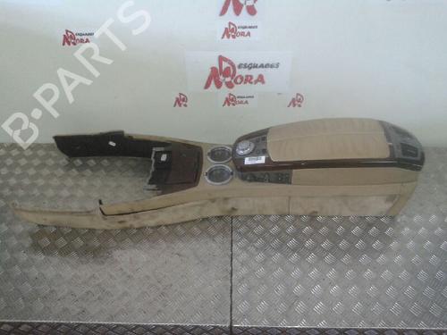 Used Armrest / Center console BMW 7 (E65, E66, E67) 760 i, Li (445 hp) 12635684