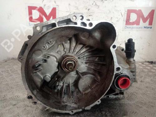 Used Gearbox HYUNDAI SANTAMO 2.0 (105 hp) 16846173