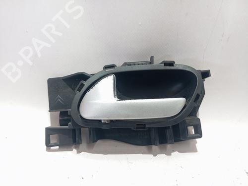 Used Front left interior door handle Front left interior door handle 39402491 39402491