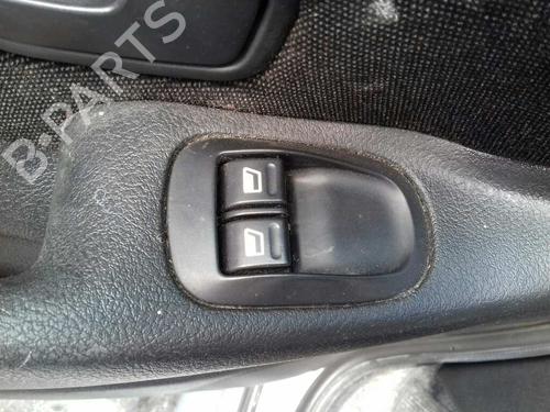 Used Left front window switch PEUGEOT 306 Hatchback (7A, 7C, N3, N5) [1993-2003]  30369532