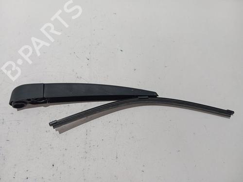 Used Rear windshield wiper arm BMW 1 (F40) 118 d (150 hp) 30374252
