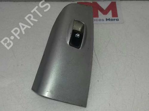 Used Right rear window switch KIA SPORTAGE II (JE_, KM_) [2004-2011]  16453901