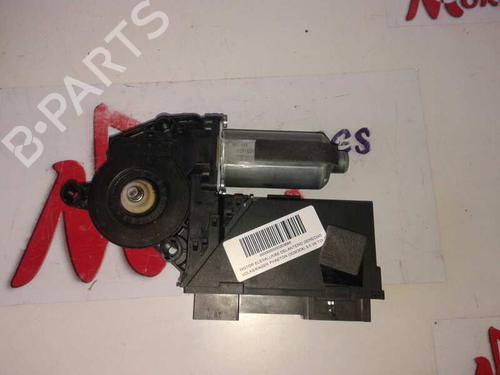 Used Right front window motor VW PHAETON (3D1, 3D2, 3D3, 3D4, 3D6, 3D7, 3D8, 3D9) 3.0 V6 TDI 4motion (224 hp) 12636659
