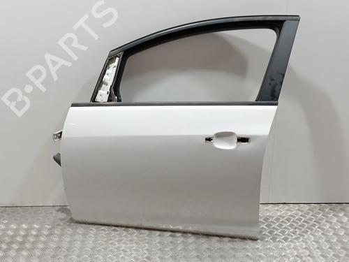 Used Left front door OPEL ASTRA J Sports Tourer (P10) [2010-2015]  21052654