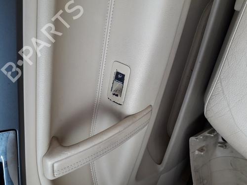 Pulsantiera anteriore destra VW TOUAREG (7LA, 7L6, 7L7) [2002-2013]  30372788