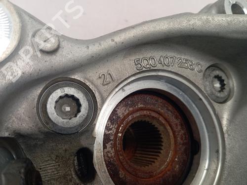 Right front steering knuckle AUDI A3 Sportback (8VA, 8VF) 35 TDI | BP28502857M26 